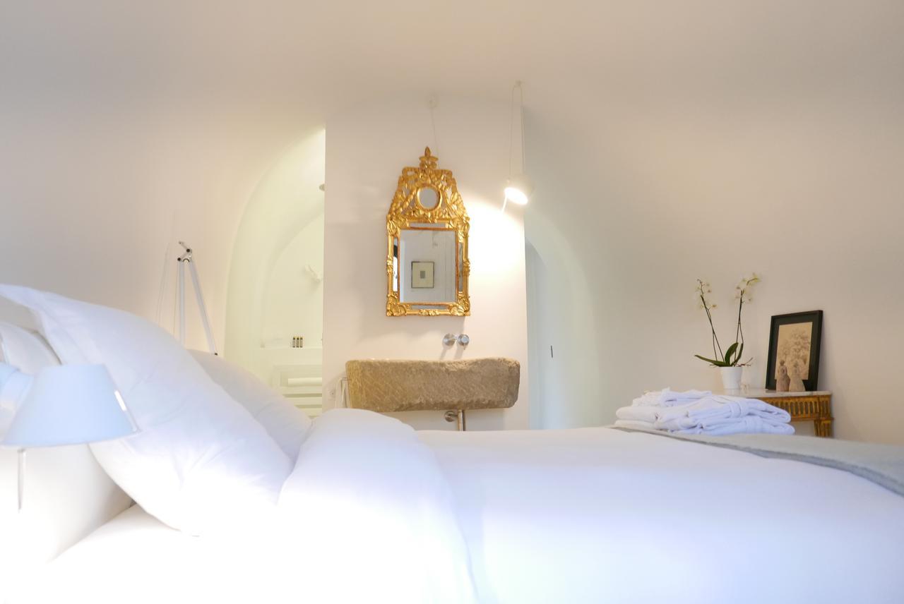 Tour Sarrazine De Montaren Bed and Breakfast Eksteriør billede